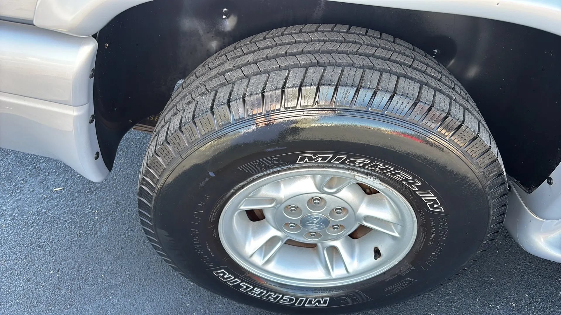 Used 2000 Dodge Durango 4WD image 33