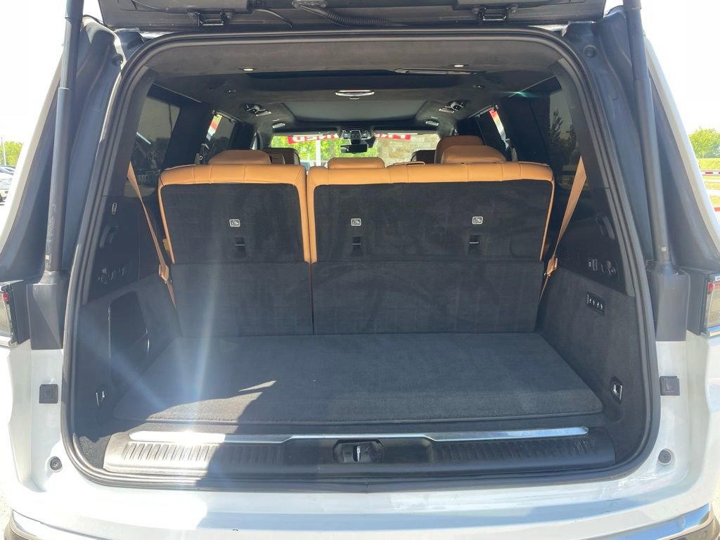 Used 2022 Jeep Grand Wagoneer Series III w/ Flexible Seating Group AWD/4WD image 7