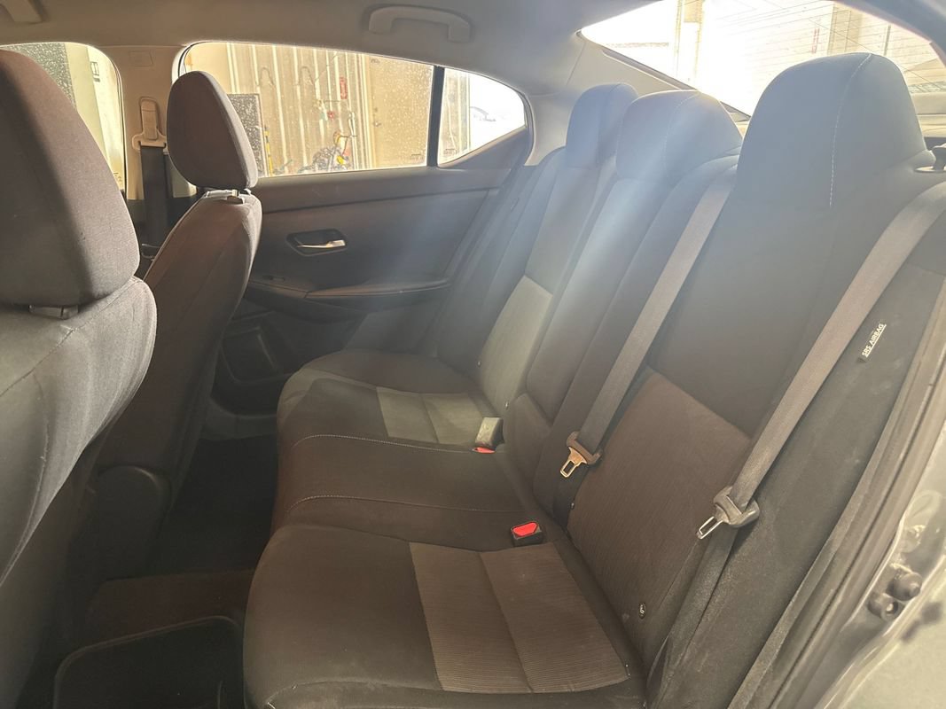 Used 2022 Nissan Sentra SV FWD image 17