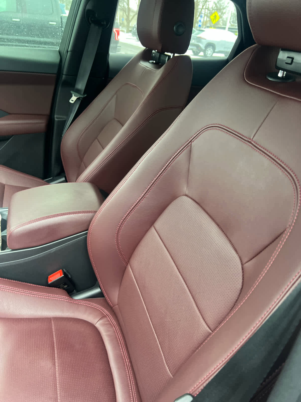 Used 2024 Jaguar E-PACE R-Dynamic SE image 12