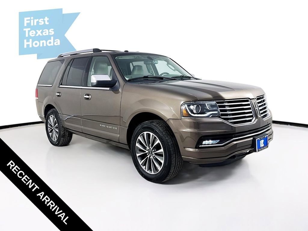 Used 2017 Lincoln Navigator Select RWD image 1
