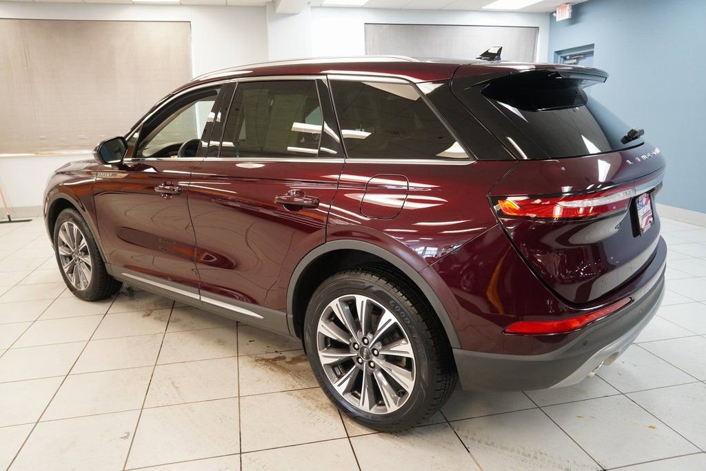 Used 2020 Lincoln Corsair Reserve w/ Elements Package image 11