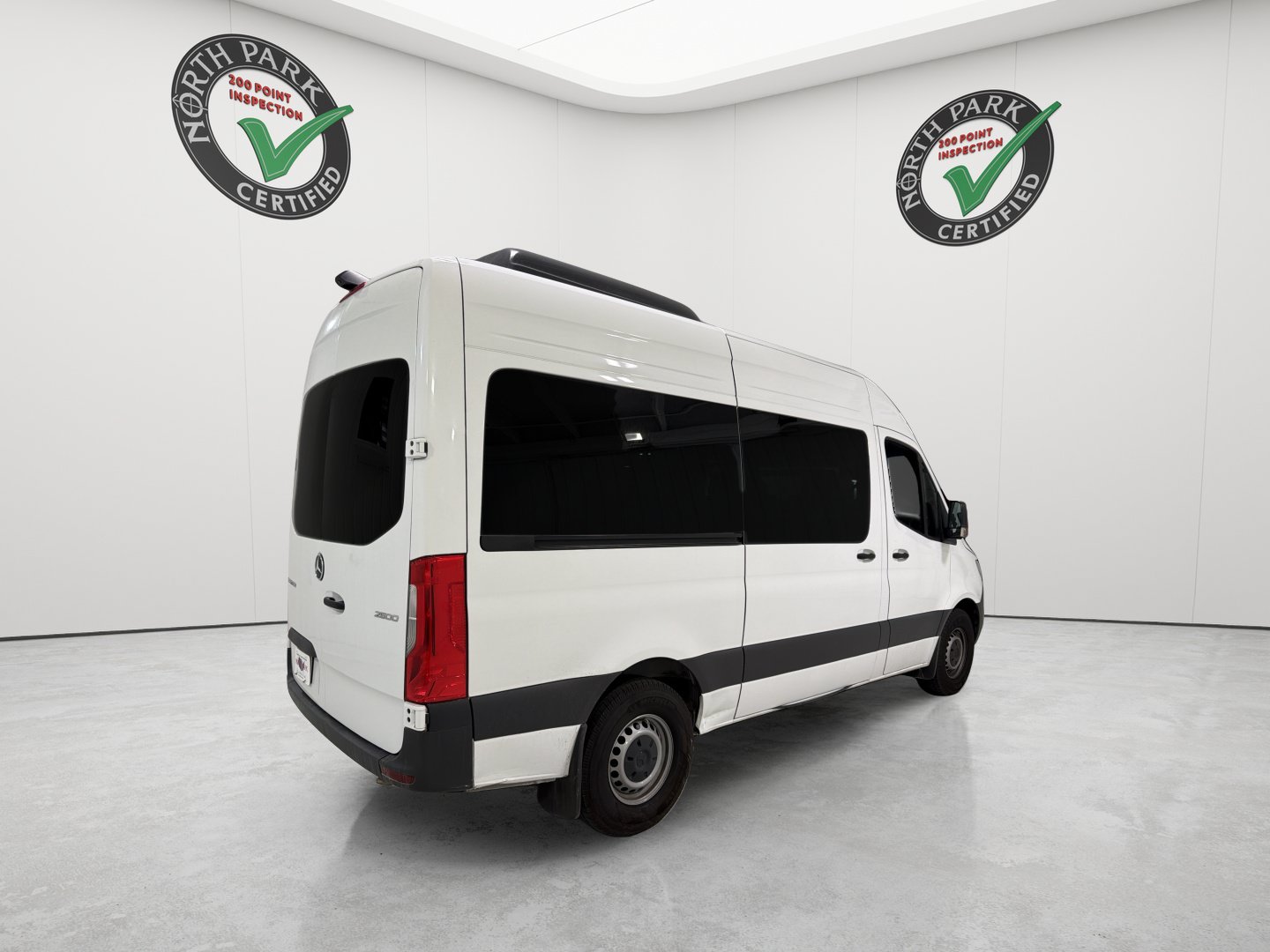 Used 2025 Mercedes-Benz Sprinter 2500 image 5
