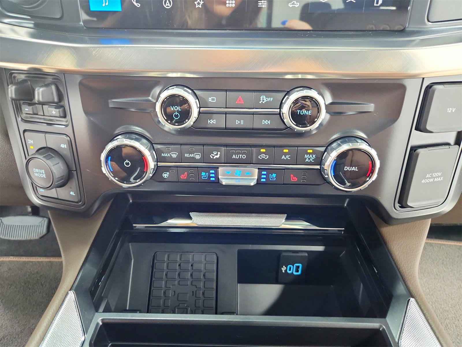 New 2025 Ford F350 King Ranch image 32