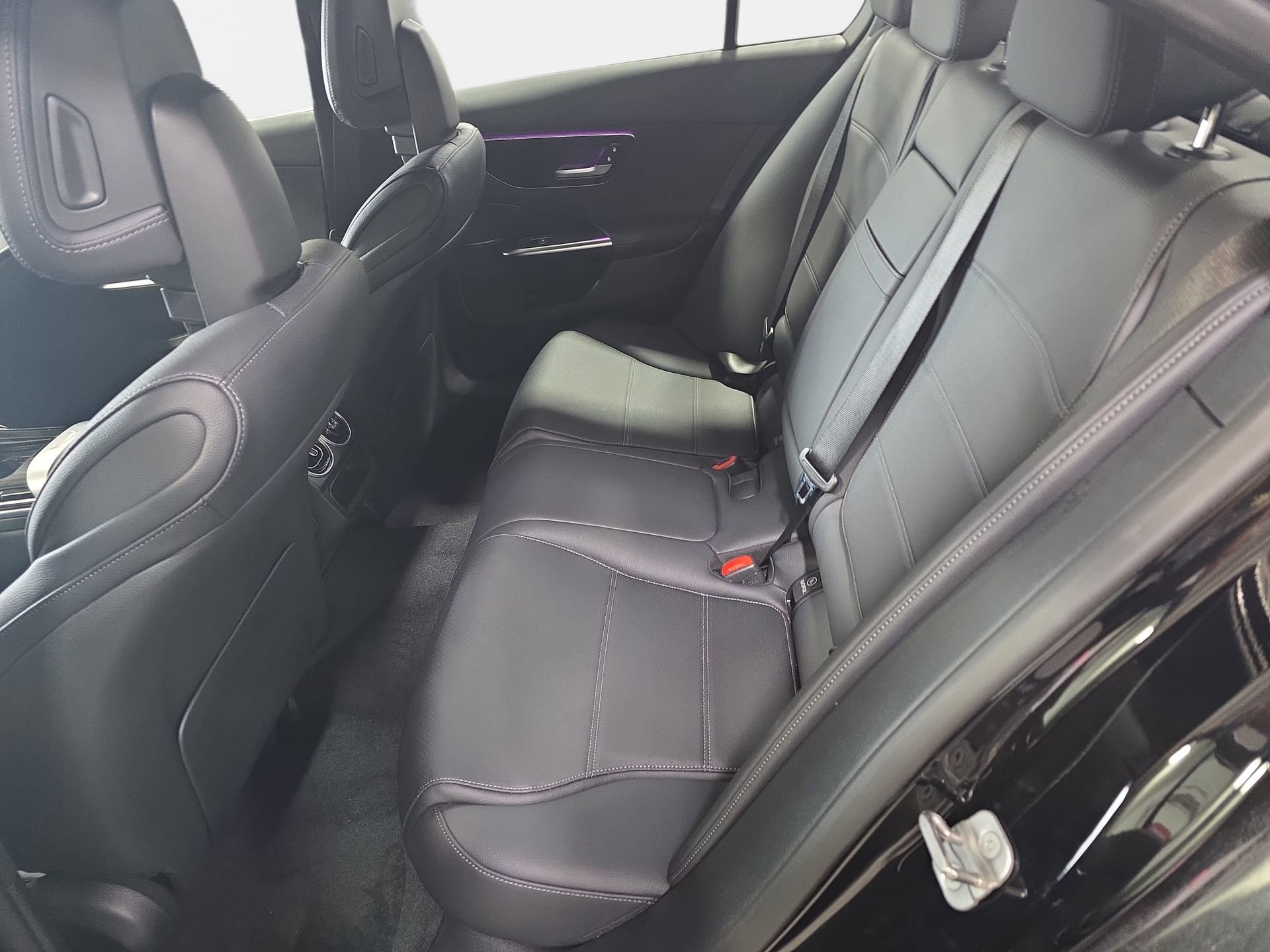 Certified 2025 Mercedes-Benz C 300 4MATIC Sedan image 14