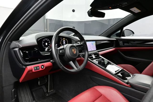 Certified 2024 Porsche Panamera 4 AWD/4WD image 4
