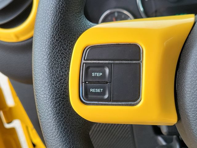 Used 2015 Jeep Wrangler Sport AWD/4WD image 8