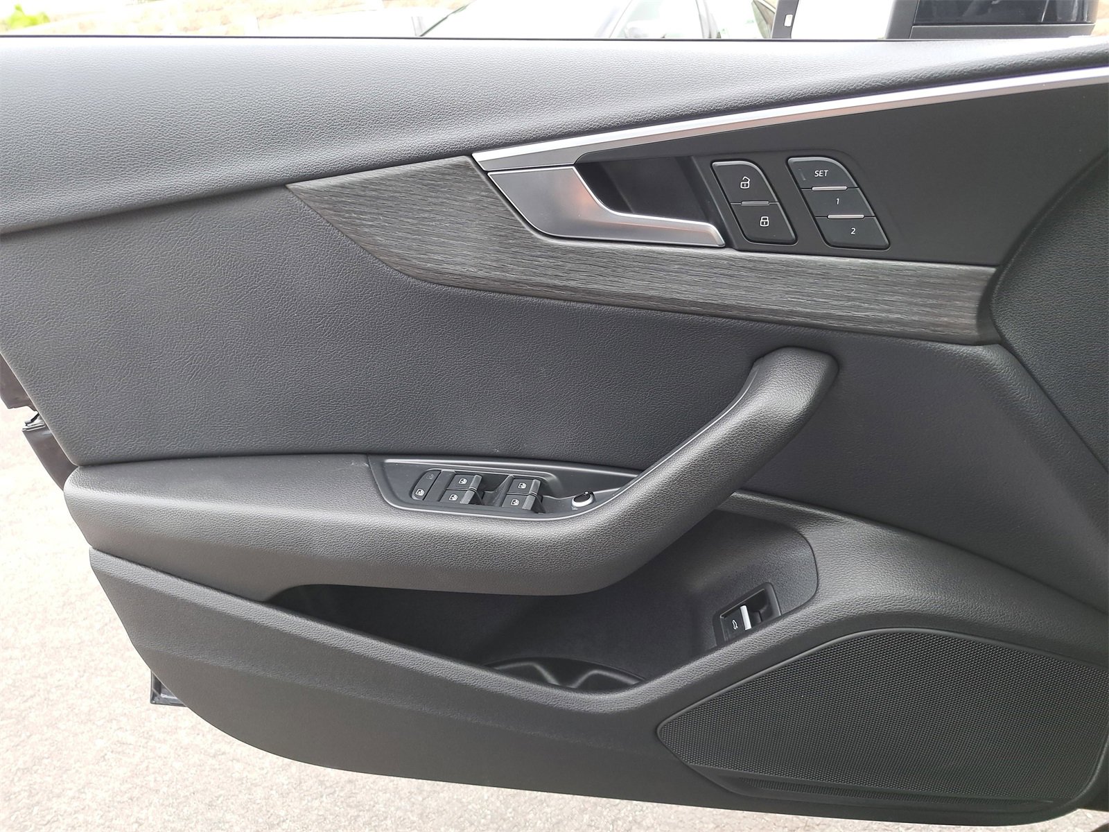 Used 2017 Audi A4 2.0T Ultra Premium image 28