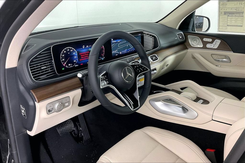 New 2026 Mercedes-Benz GLS 450 4MATIC image 6