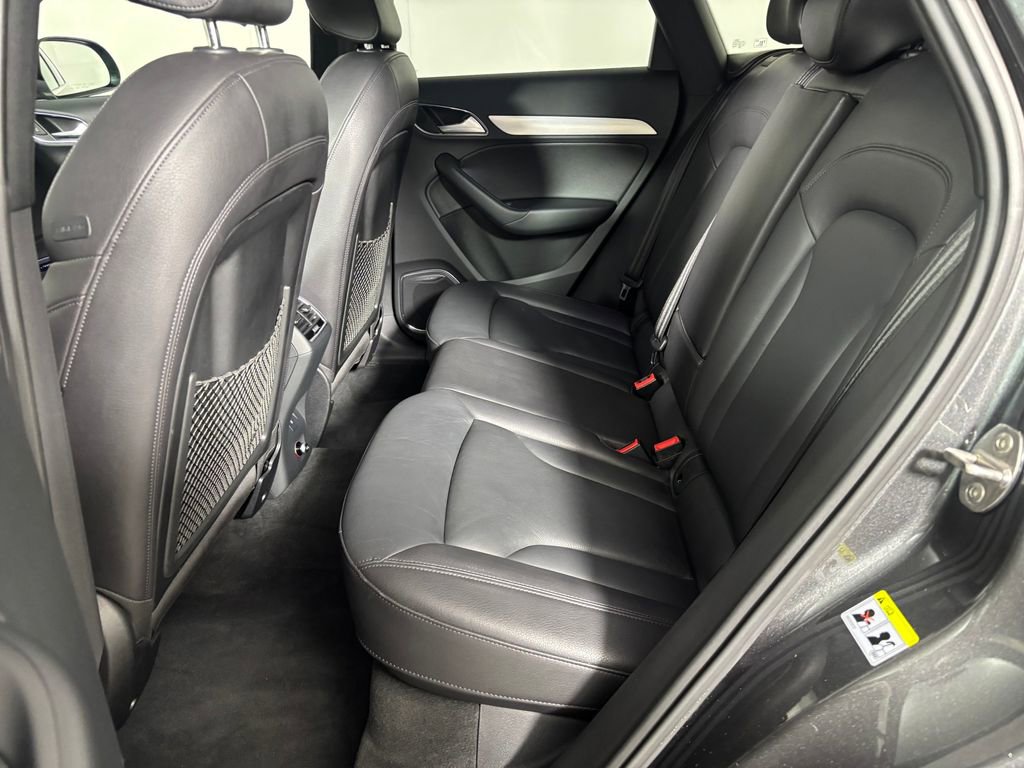 Used 2018 Audi Q3 2.0T Premium Plus w/ Premium Plus Package AWD/4WD image 26