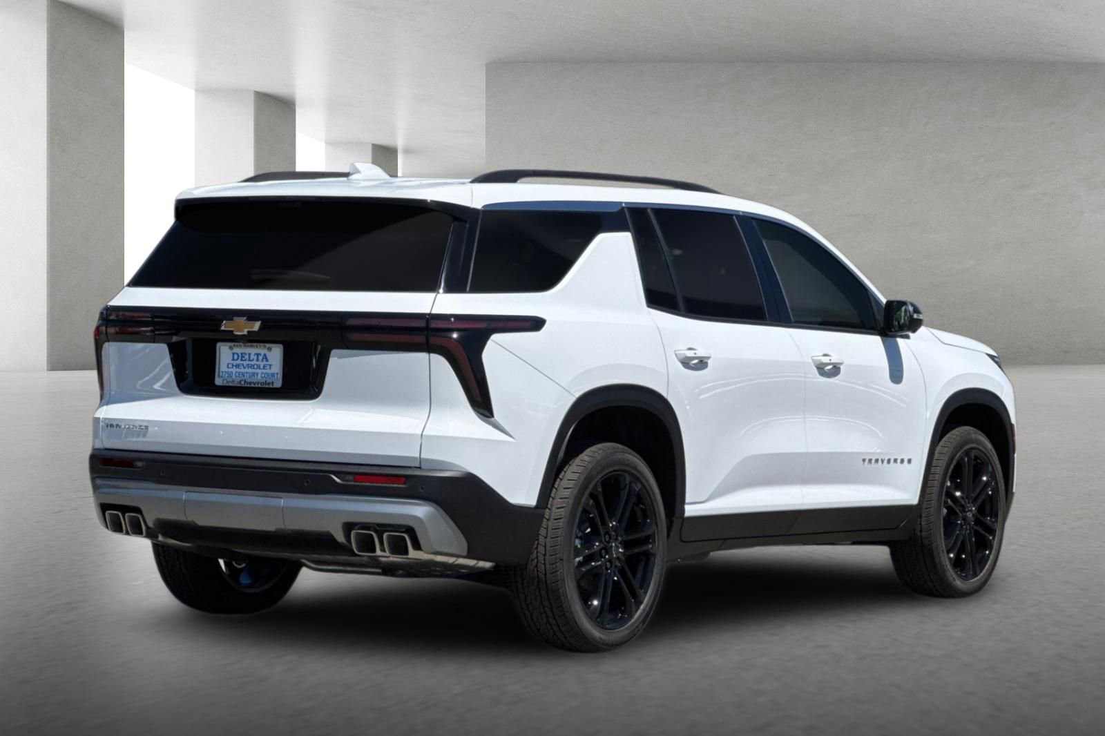 New 2026 Chevrolet Traverse LT w/ Driver Confidence Package FWD image 4