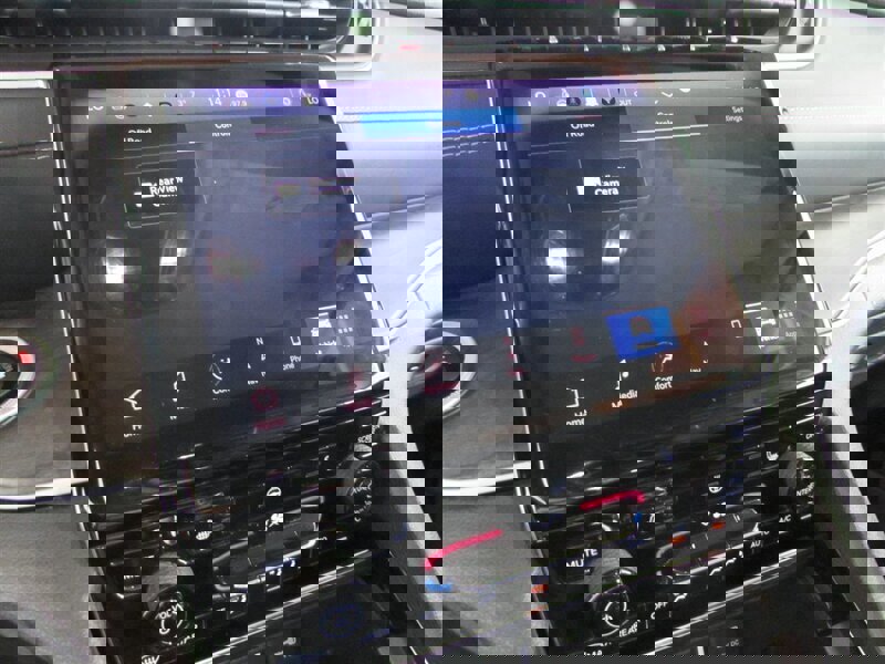 Used 2023 Jeep Grand Cherokee Limited image 32