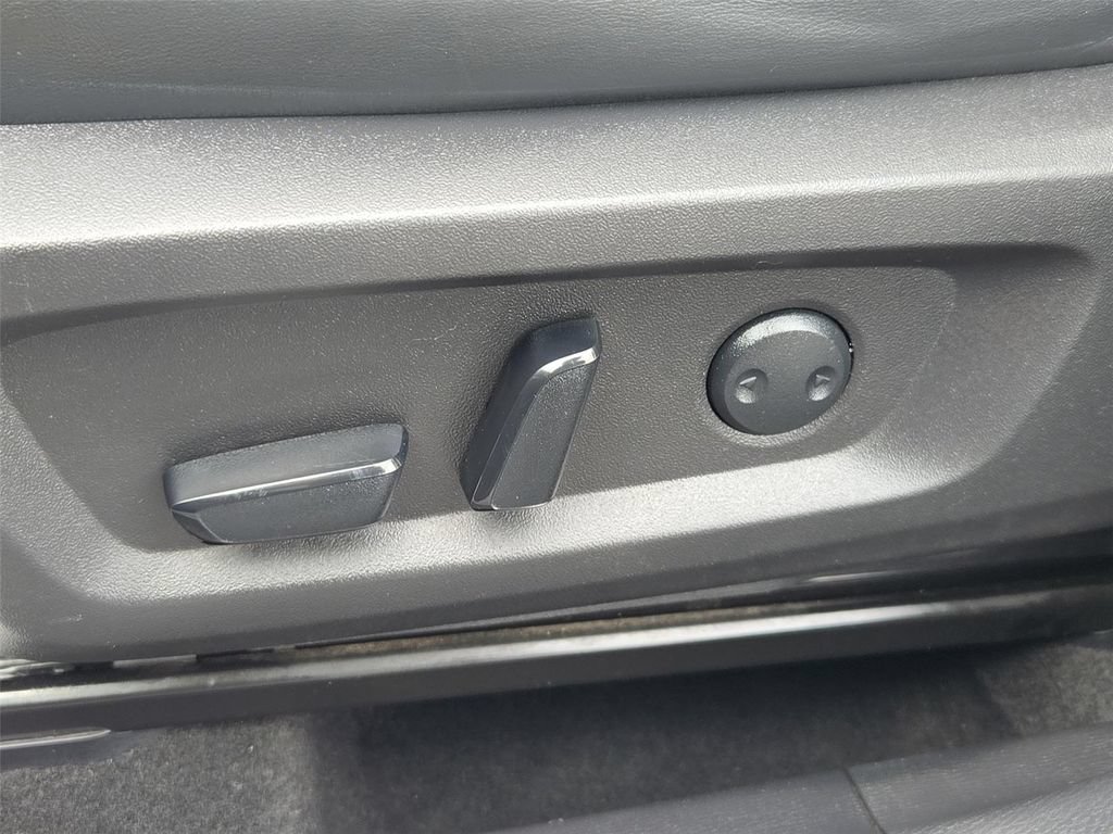 Used 2022 Mitsubishi Outlander SE FWD image 39