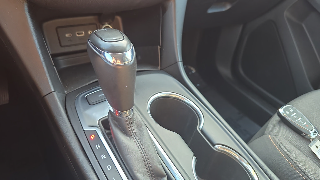 Used 2019 Chevrolet Equinox LT AWD/4WD image 22