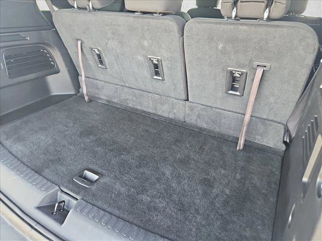 Used 2025 Chevrolet Traverse LT image 6