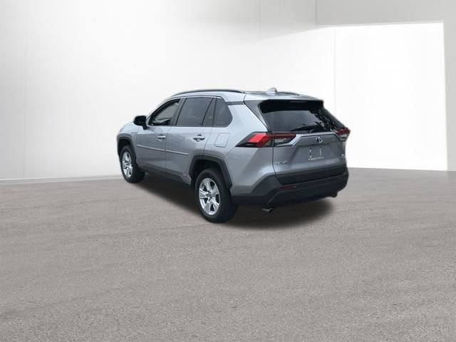 Used 2021 Toyota RAV4 LE AWD/4WD image 39