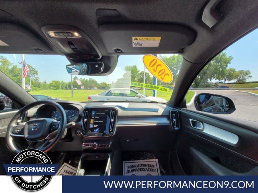 Used 2020 Volvo XC40 T5 Momentum w/ Protection Package AWD/4WD image 16