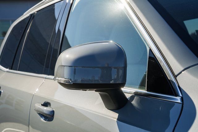 New 2026 Volvo XC90 T8 Ultra w/ Protection Package Premier image 15