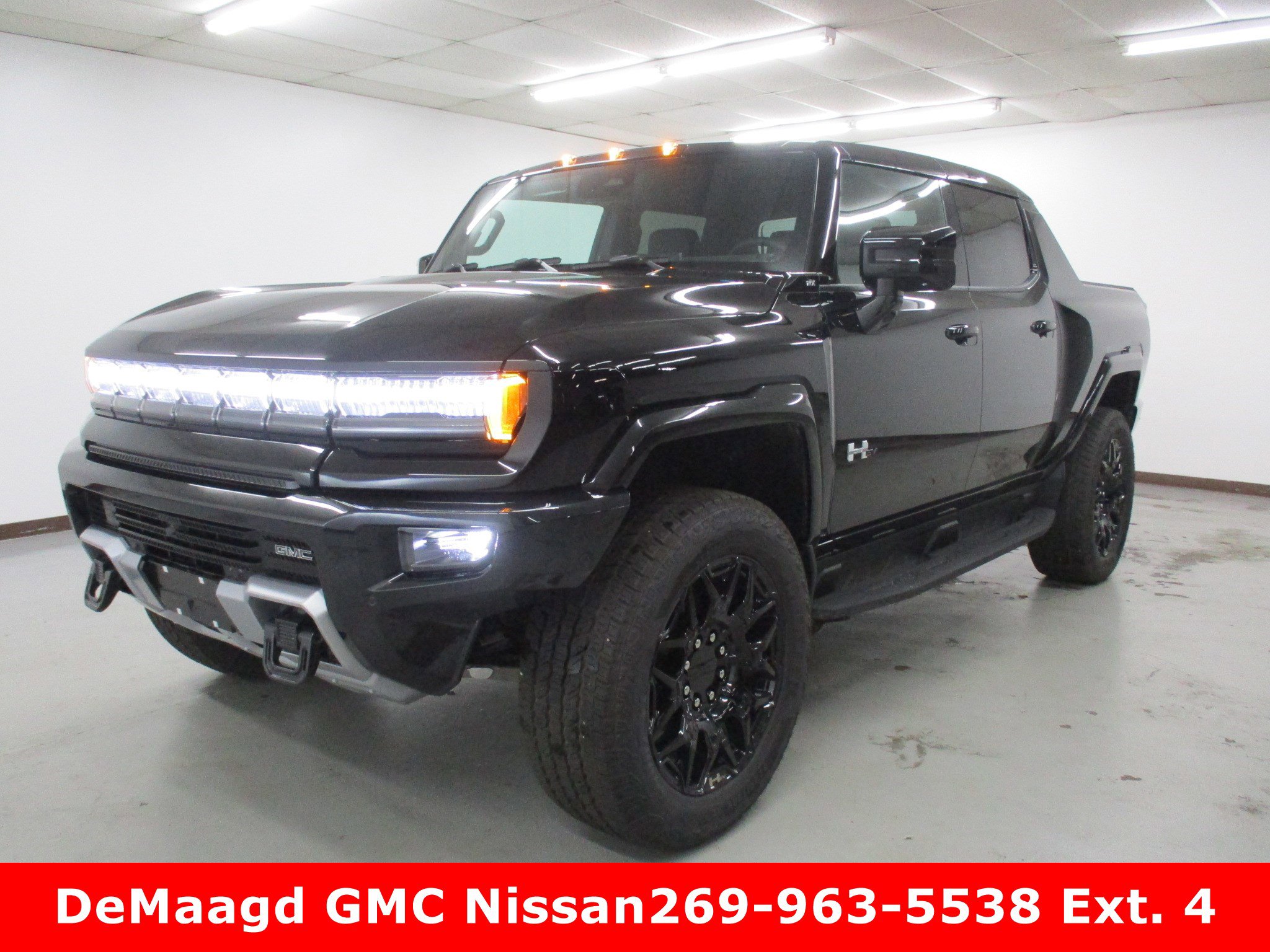 New 2026 GMC Hummer EV 4x4 Crew Cab w/ LPO, Dark Essentials Package