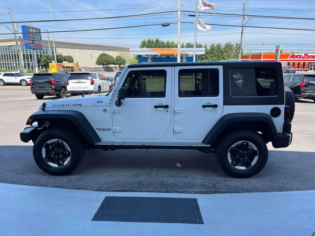 Used 2014 Jeep Wrangler Unlimited Rubicon w/ Max Tow Package AWD/4WD image 6