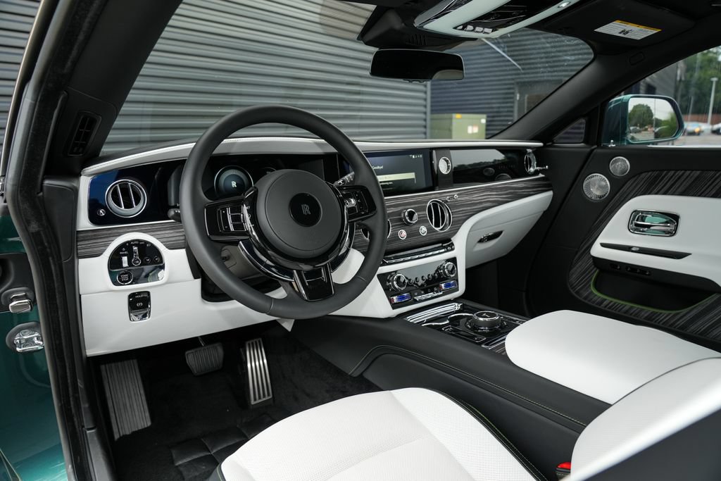 Used 2024 Rolls-Royce Spectre w/ Spectre Launch Package AWD/4WD image 4