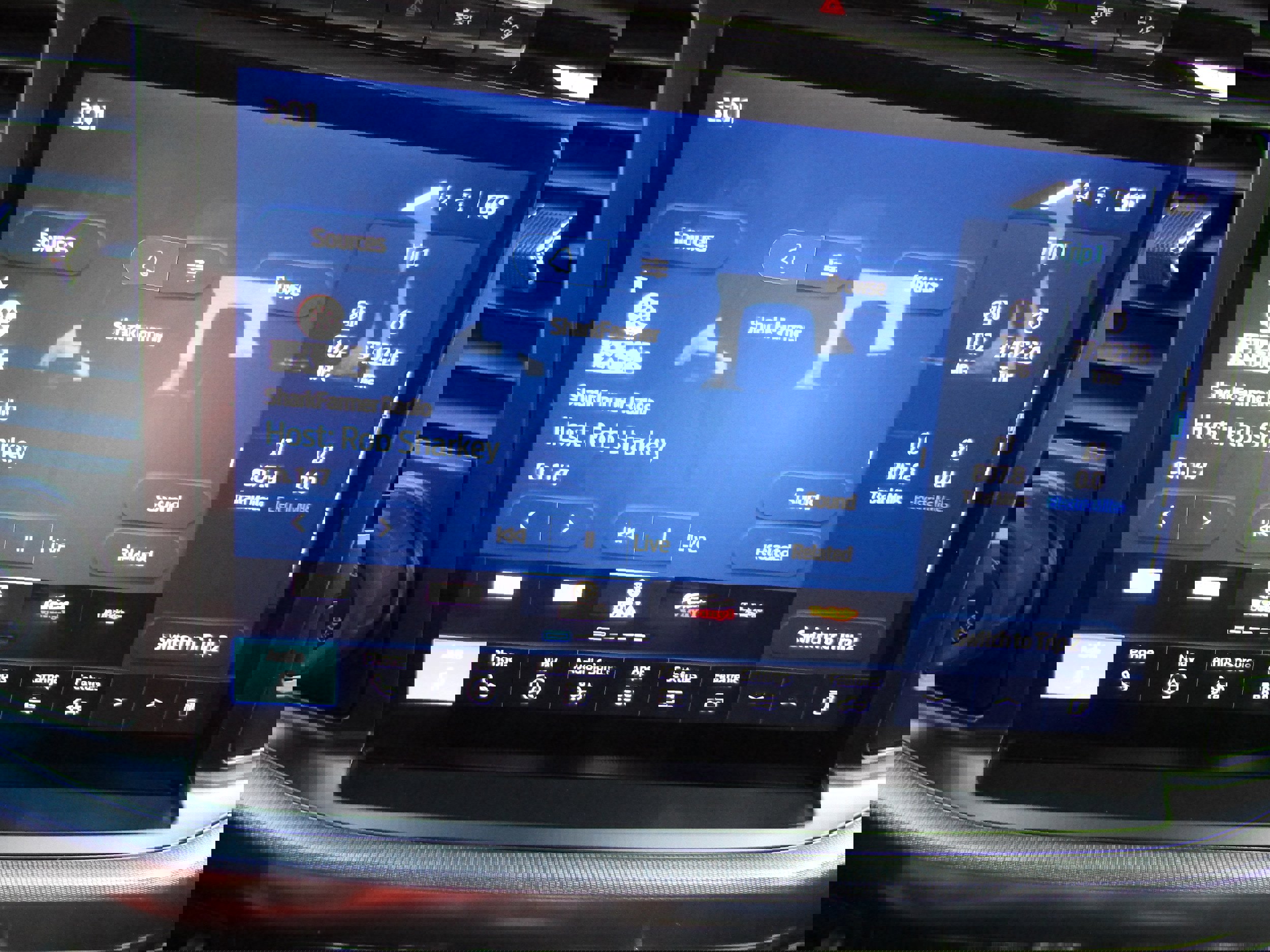 Used 2024 Ford F150 Platinum w/ FX4 Off-Road Package image 38