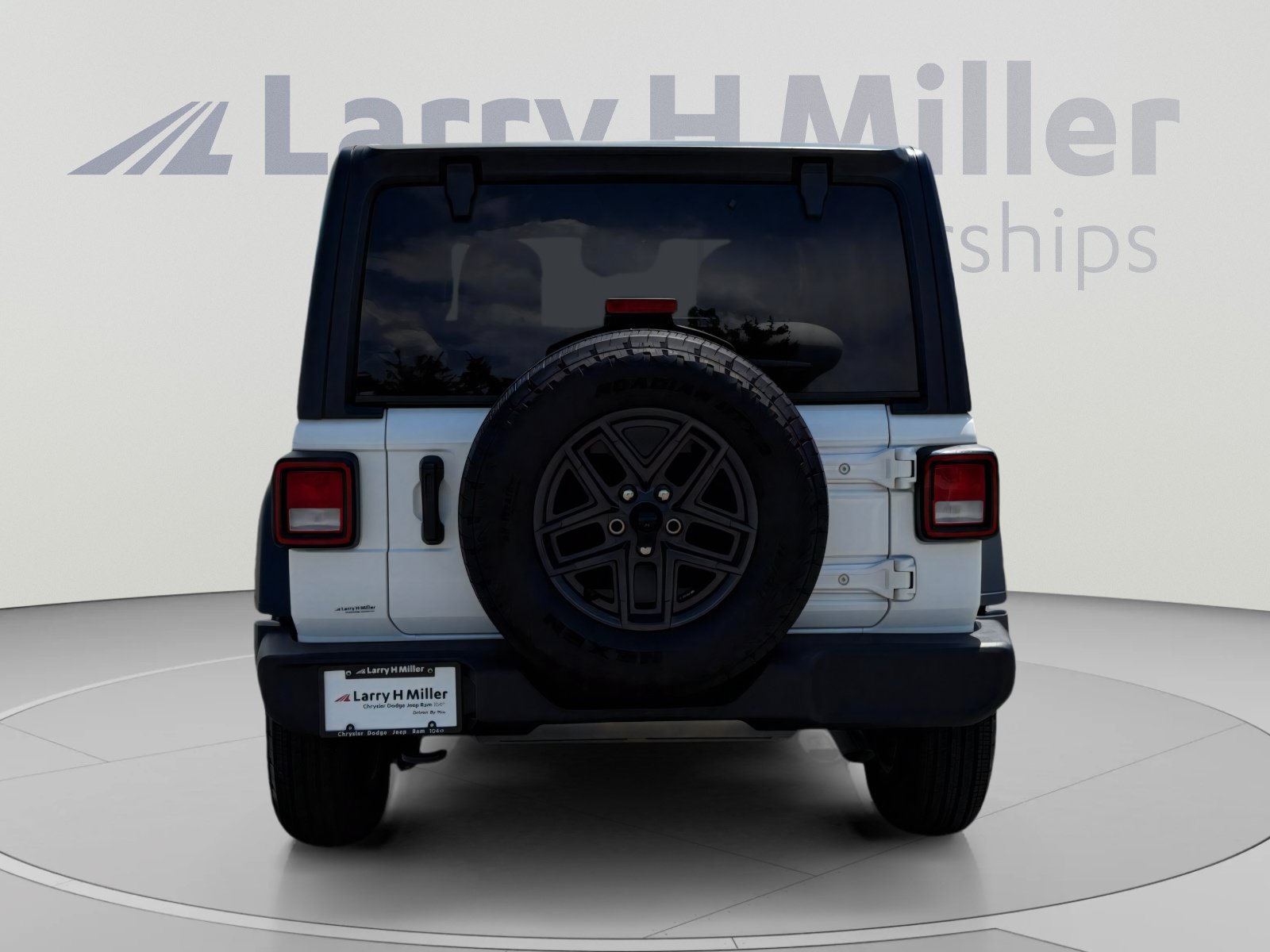 Used 2024 Jeep Wrangler Unlimited Sport AWD/4WD image 5