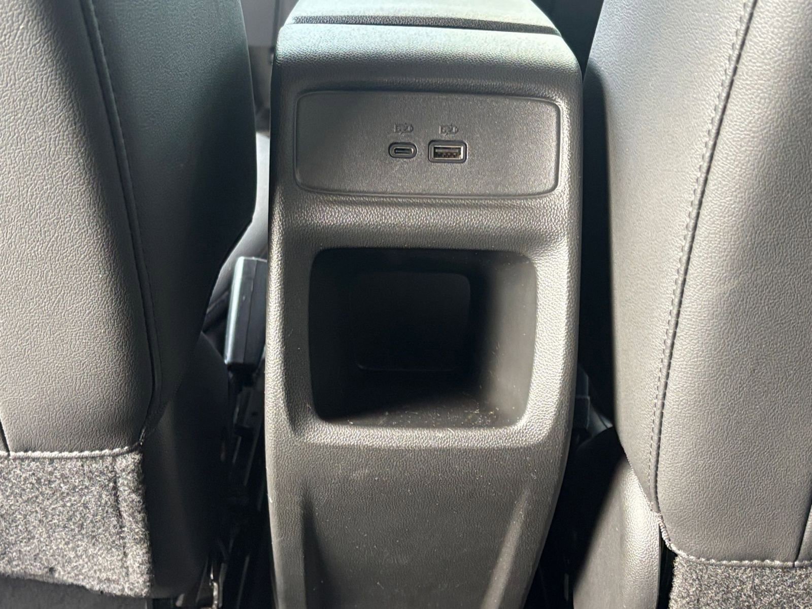 Used 2025 Chevrolet Trax LT image 23