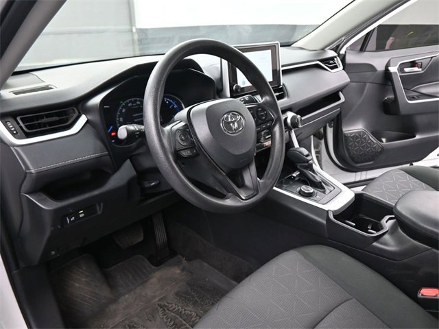 Used 2023 Toyota RAV4 AWD Hybrid image 11