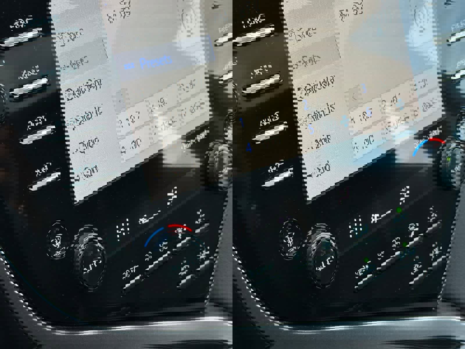 Used 2020 Toyota Camry XLE image 22