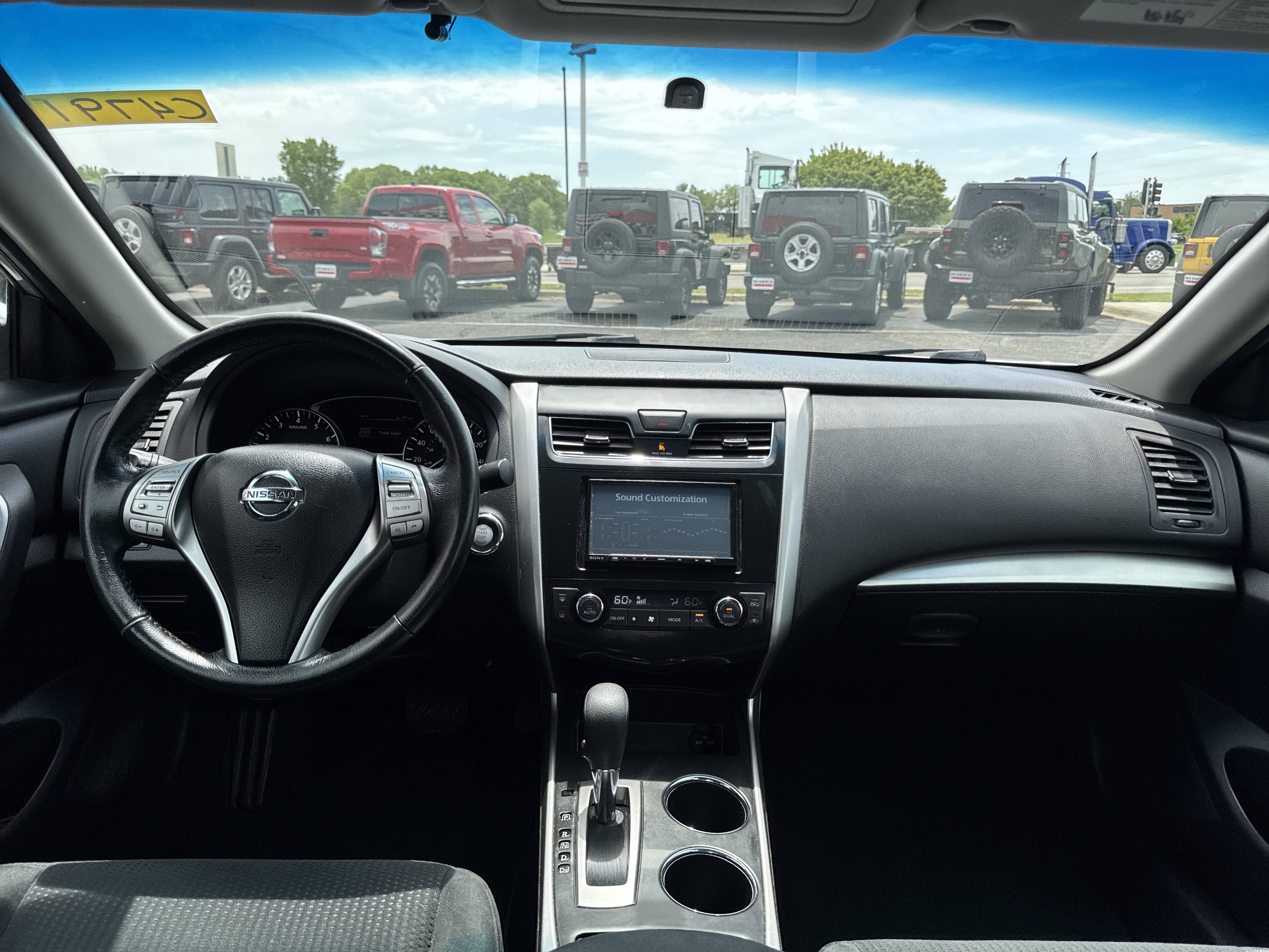 Used 2015 Nissan Altima 2.5 SV FWD image 27