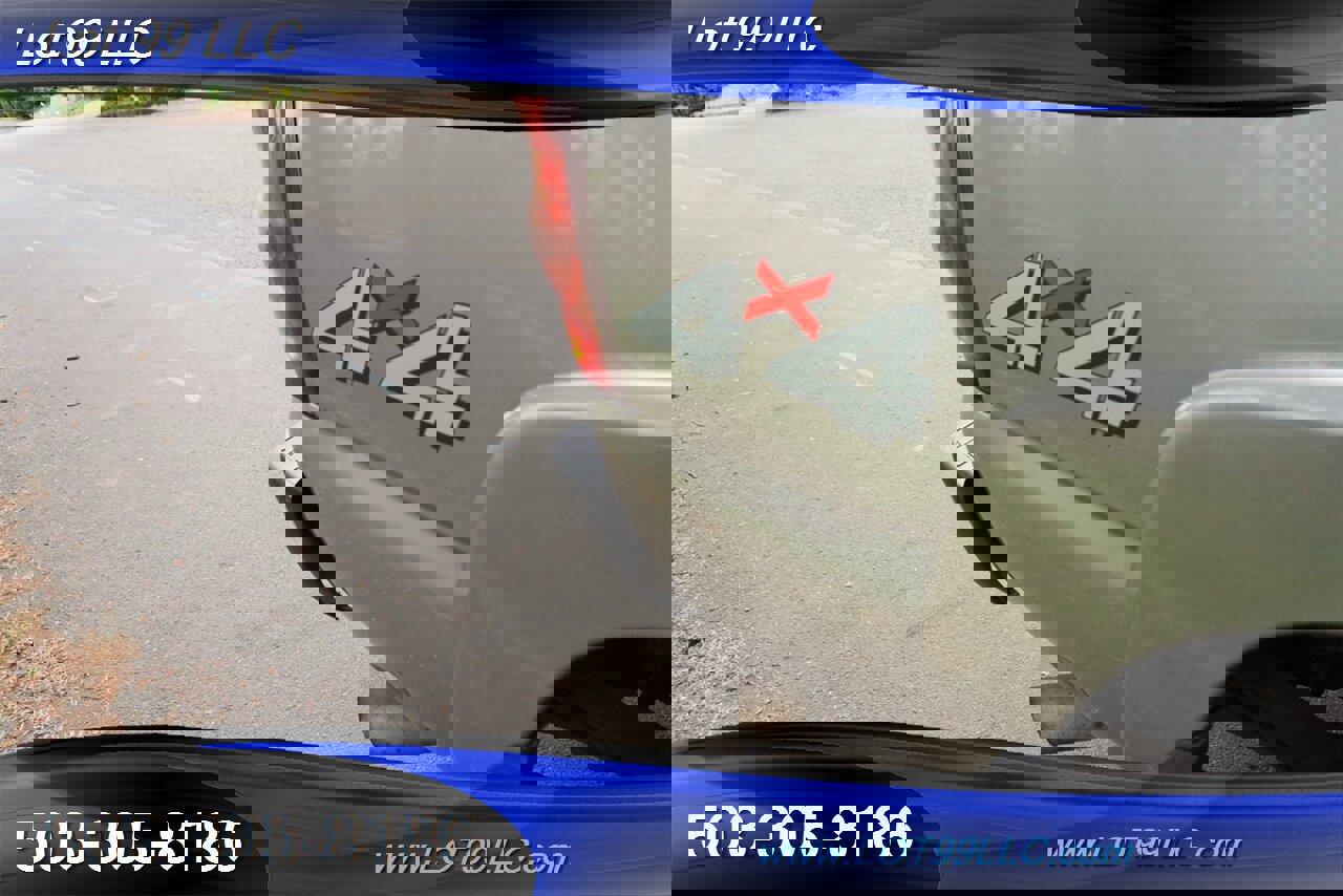 Used 2003 Chevrolet Silverado 2500 LT w/ Skid Plate Package image 35