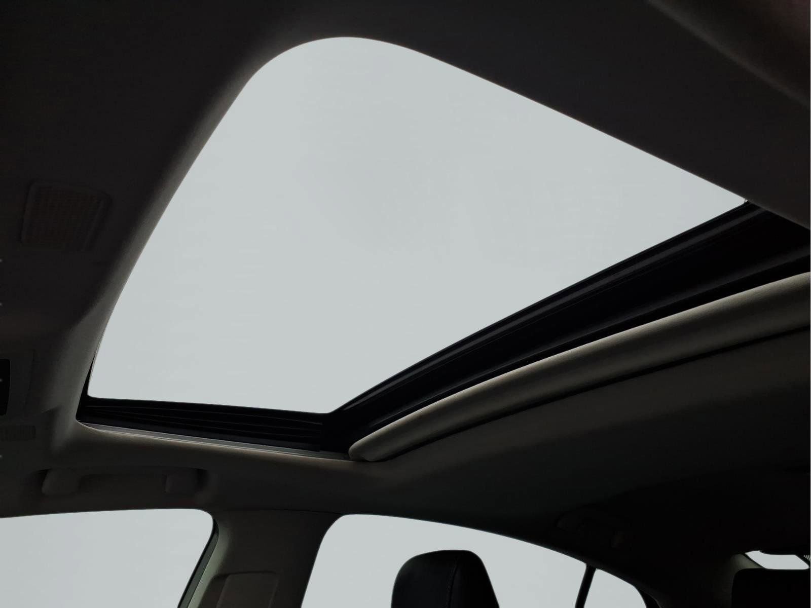 Used 2022 Lexus ES 300h w/ Accessory Package 2 image 27