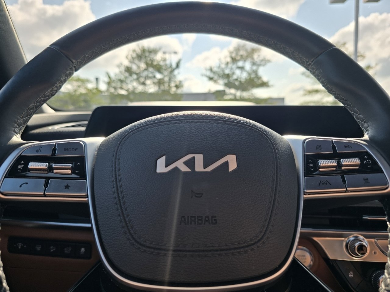 Used 2025 Kia Telluride SX X-Line AWD/4WD image 19