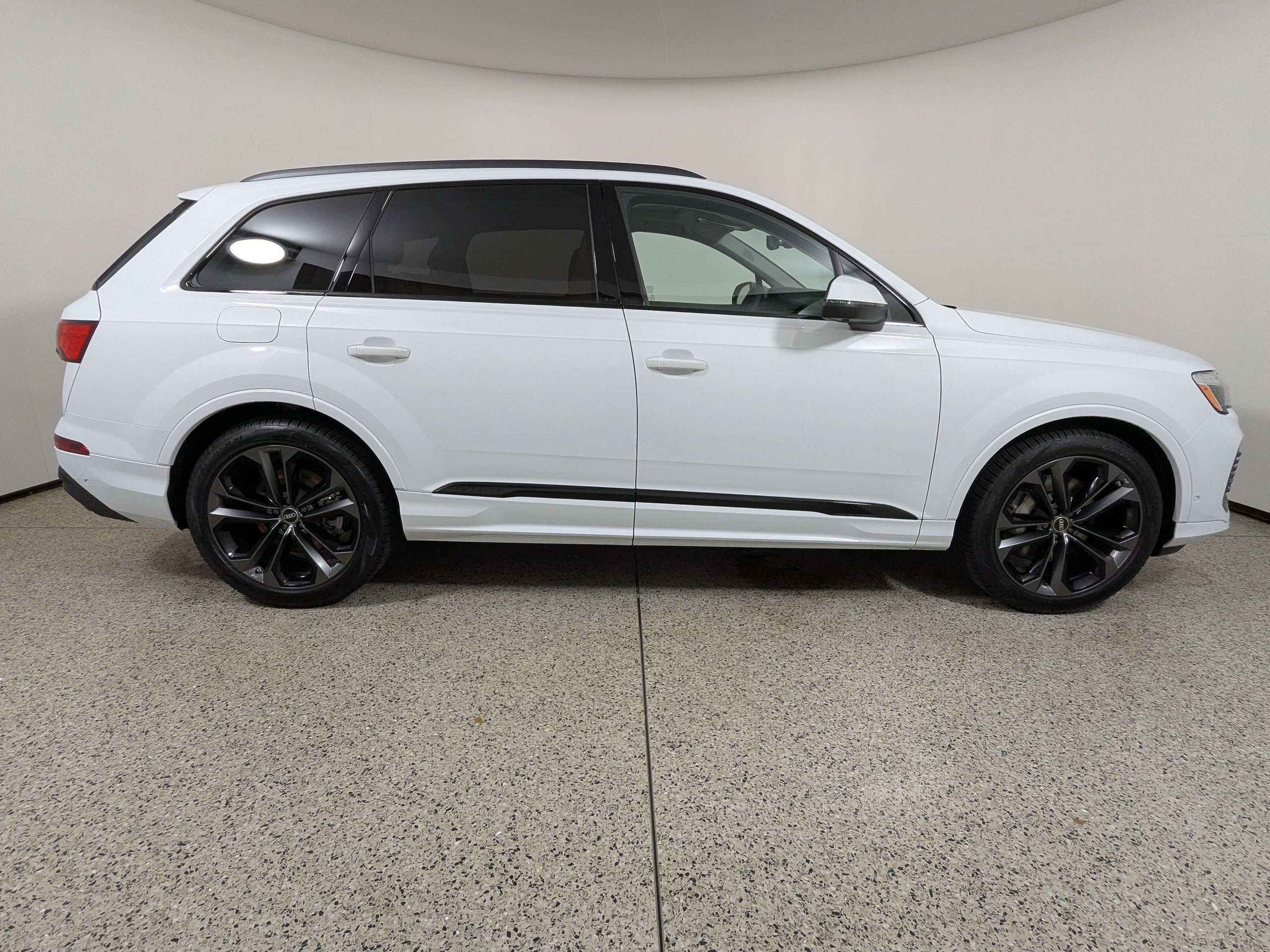 New 2026 Audi Q7 3.0T Prestige image 8