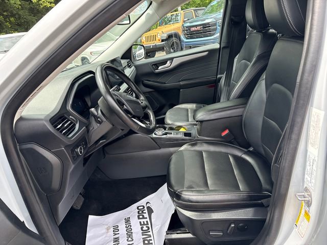 Used 2025 Ford Escape Platinum AWD/4WD image 8