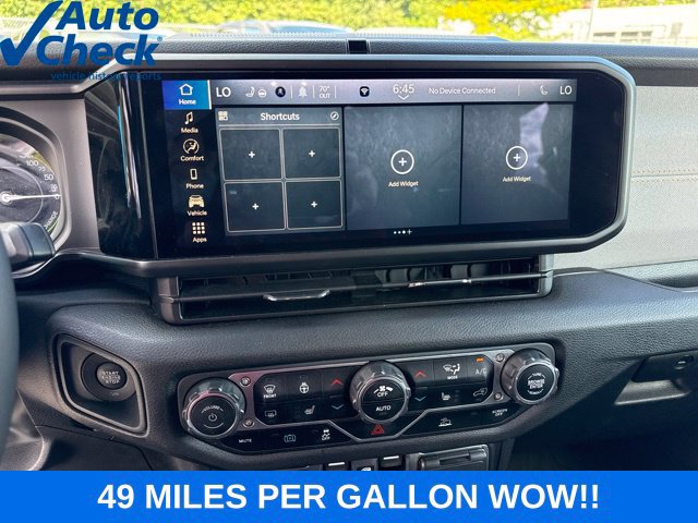 Used 2024 Jeep Wrangler Unlimited w/ Convenience Group AWD/4WD image 6