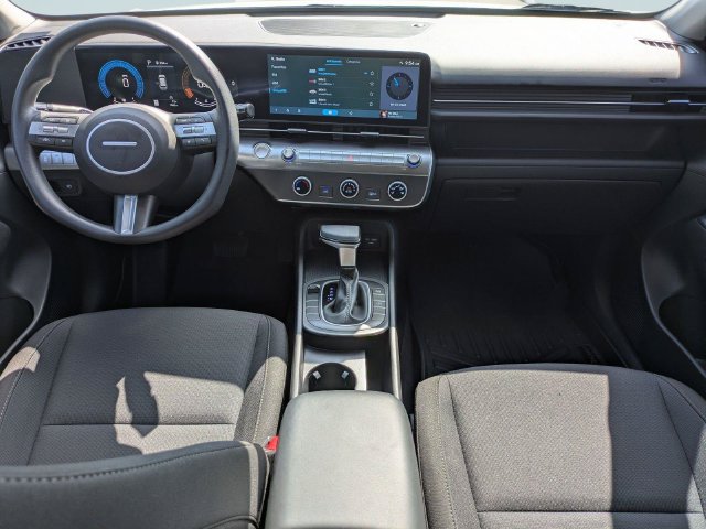 Used 2025 Hyundai Kona SE FWD image 16