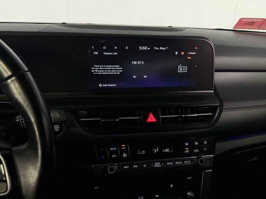 Used 2025 Kia Seltos EX AWD/4WD image 17