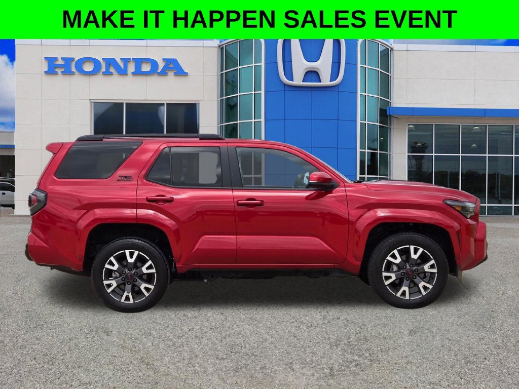 Used 2025 Toyota 4Runner TRD Sport AWD/4WD image 2