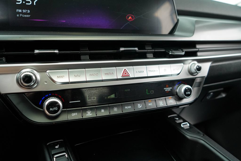 Used 2025 Kia Telluride S FWD image 29