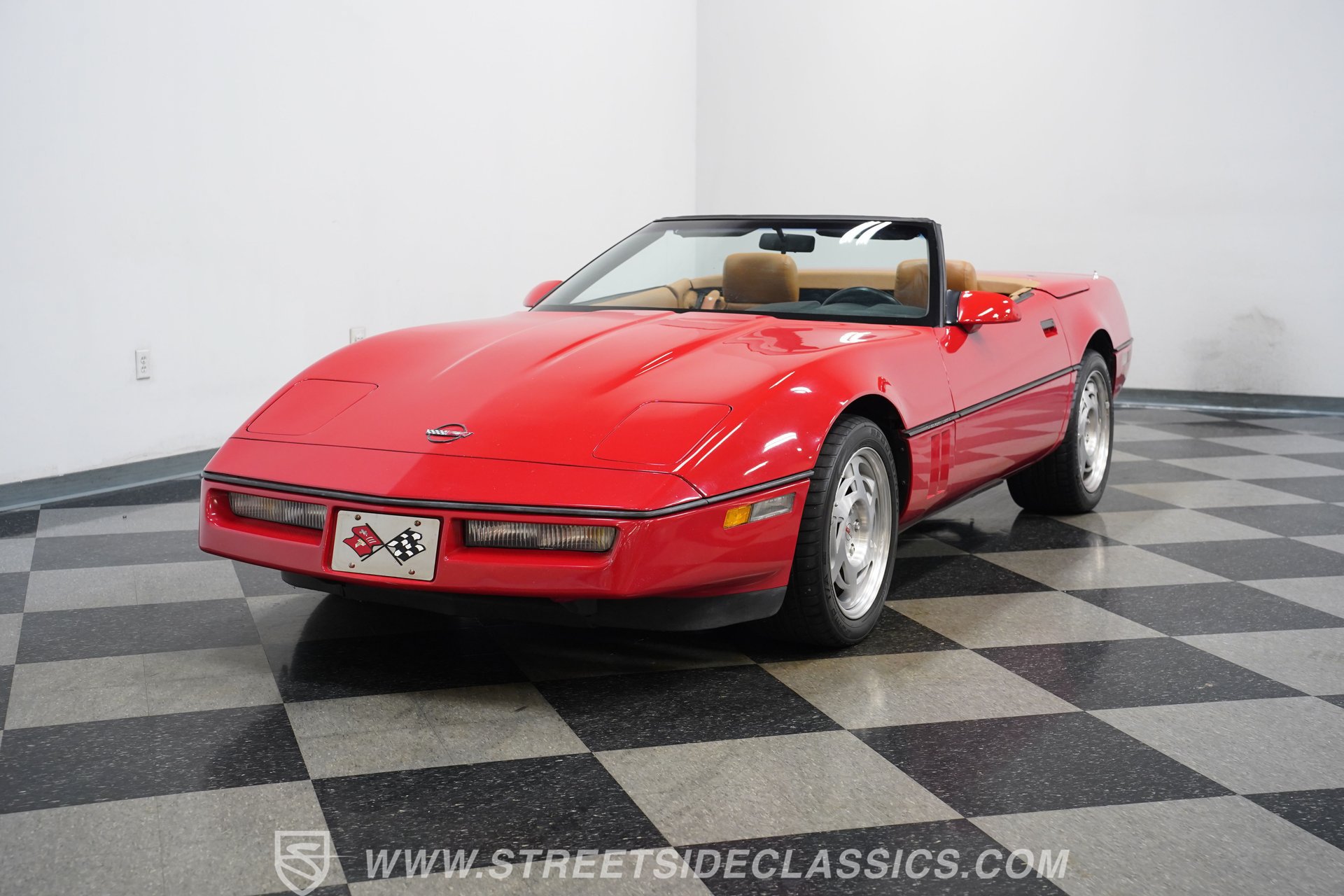 Used 1990 Chevrolet Corvette Convertible RWD image 6