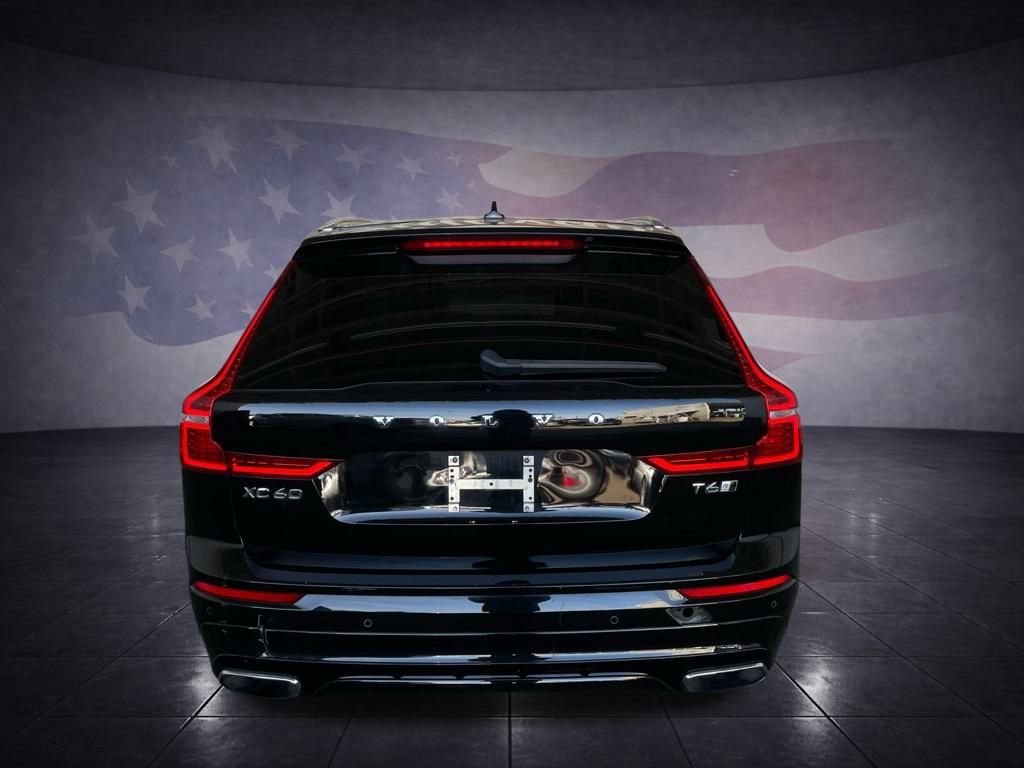 Used 2018 Volvo XC60 T6 R-Design w/ Convenience Package image 4