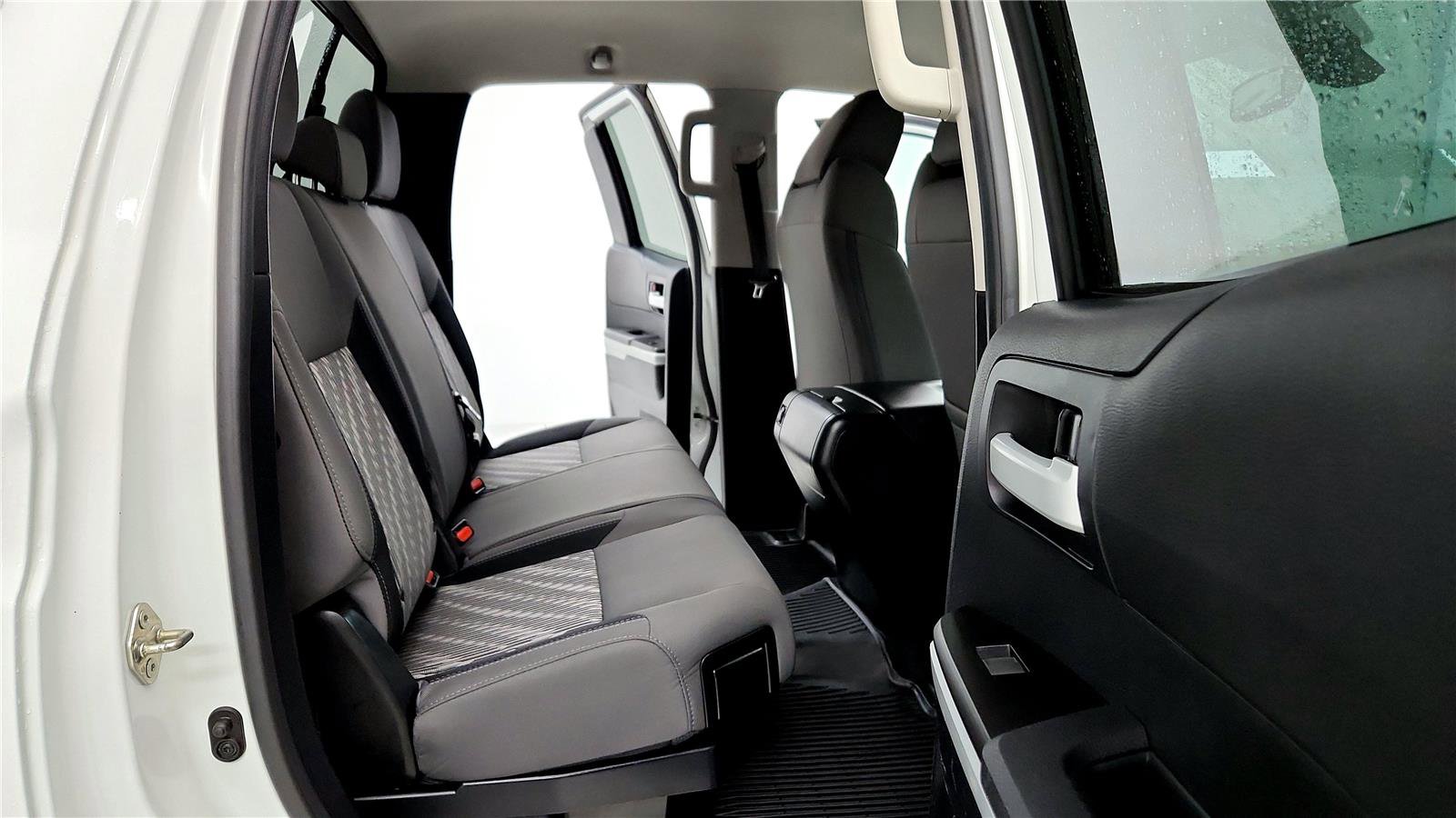 Used 2018 Toyota Tundra SR5 w/ TRD Off Road Package image 17