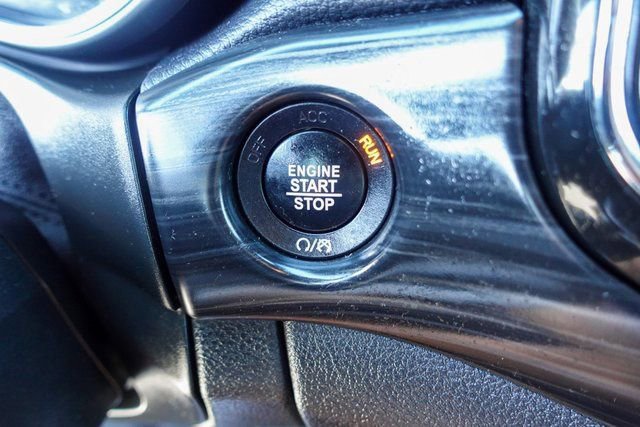 Used 2022 Jeep Grand Cherokee Laredo X image 17