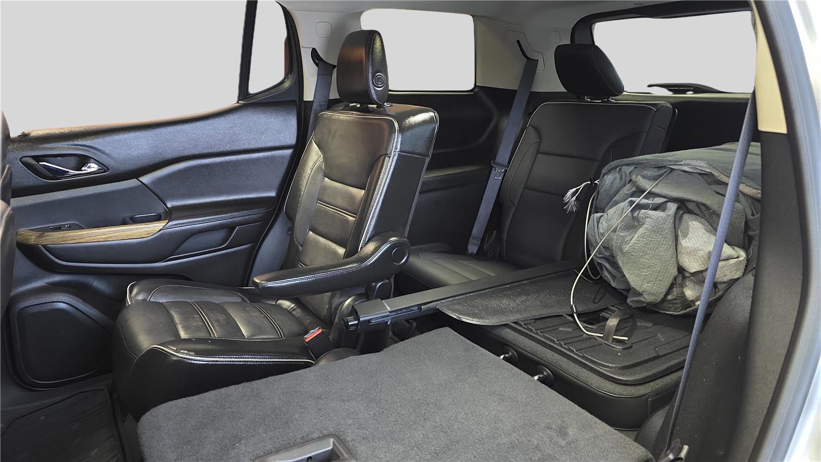 Used 2017 GMC Acadia Denali w/ Technology Package image 16