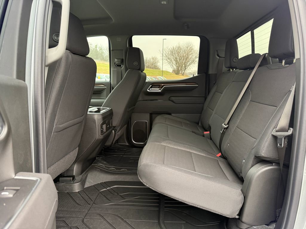 New 2026 Chevrolet Silverado 1500 RST w/ Dark Appearance Package image 39