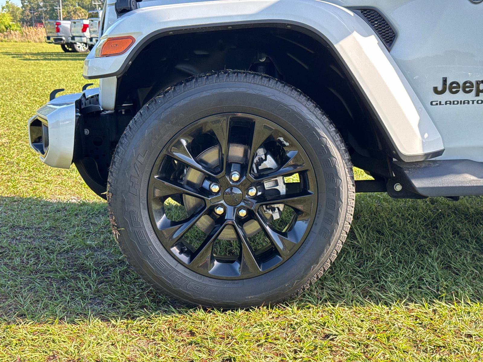 Certified 2021 Jeep Gladiator Overland AWD/4WD image 10