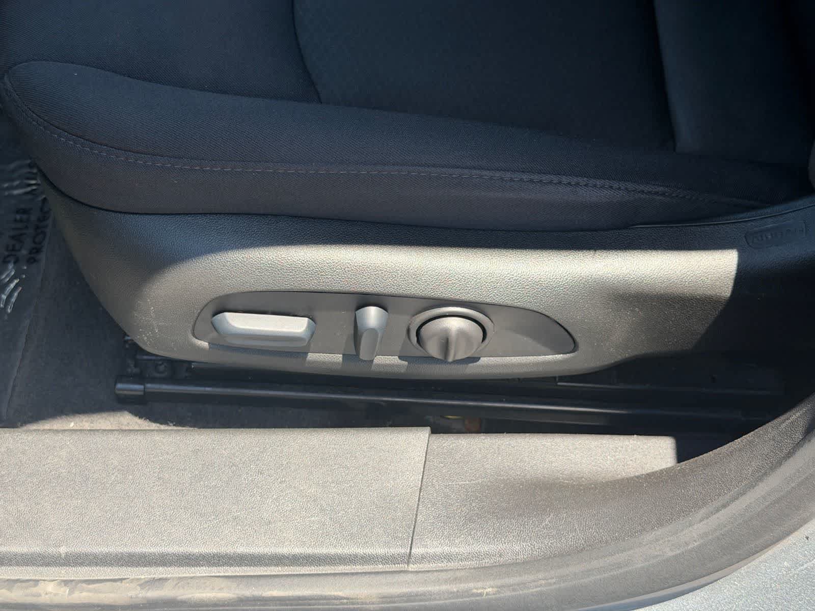 Used 2024 Chevrolet Malibu LT FWD image 15