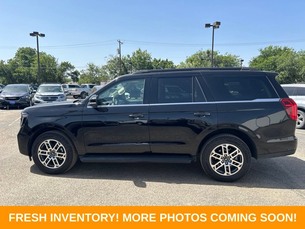 Used 2025 Ford Expedition Active AWD/4WD image 5